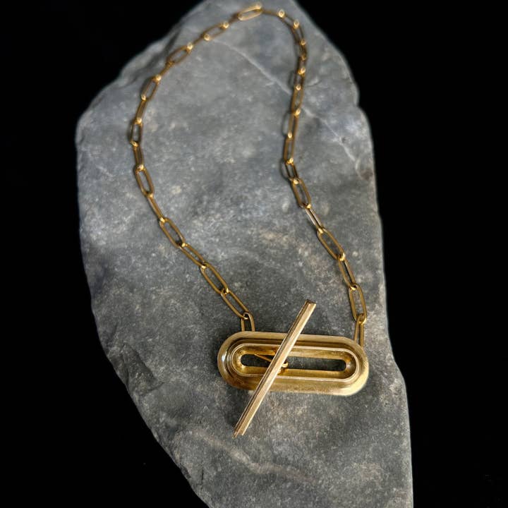 Volcan Toggle Halskette für den Großhandel von Metalepsis Projects