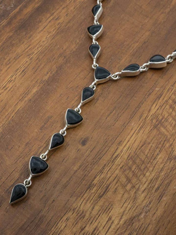 18" Black Onyx Lariat for wholesale by Nizhonitradersllc