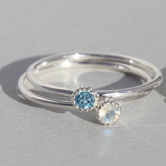 Campur GmbH - Wholesale Single Stone/Solitaire Ring - silver ring topaz | crown small1