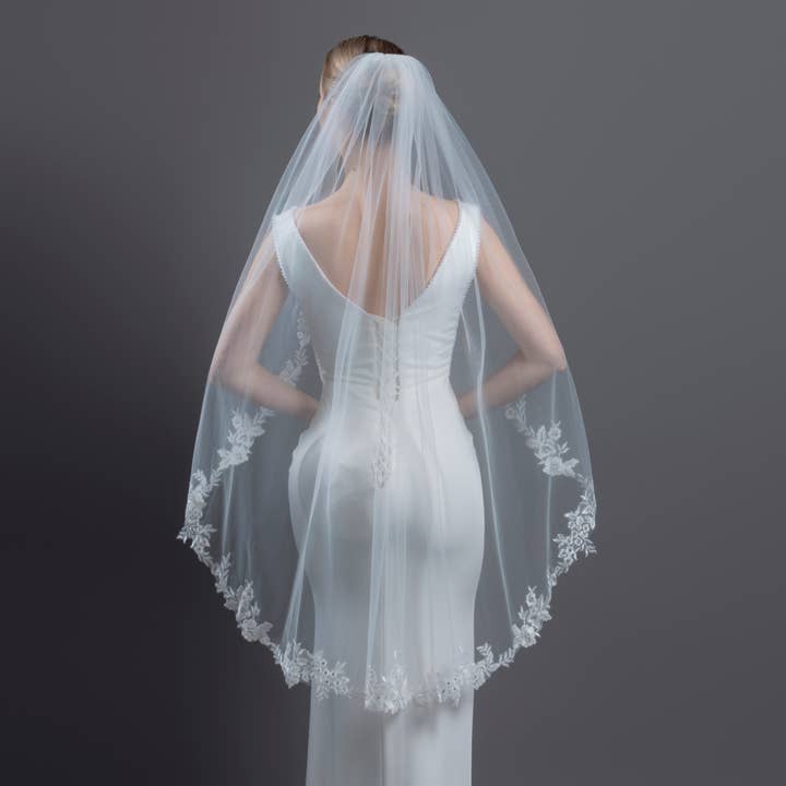 Farinosa Bridal – Véu - Mulher por atacado – Véu de Noiva Bordado com Renda Floral e Cristais FS6305 45"3