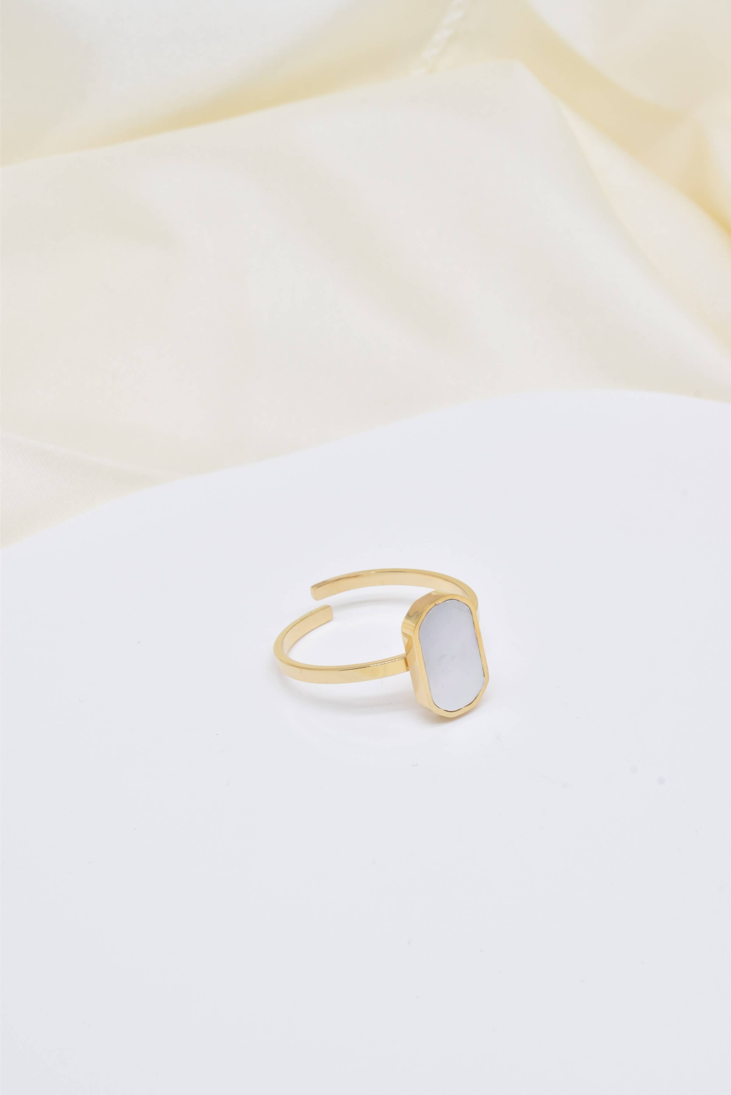 Kapyco - Wholesale Single Stone/Solitaire Ring - Adjustable steel ring with stone - BG210105OR10