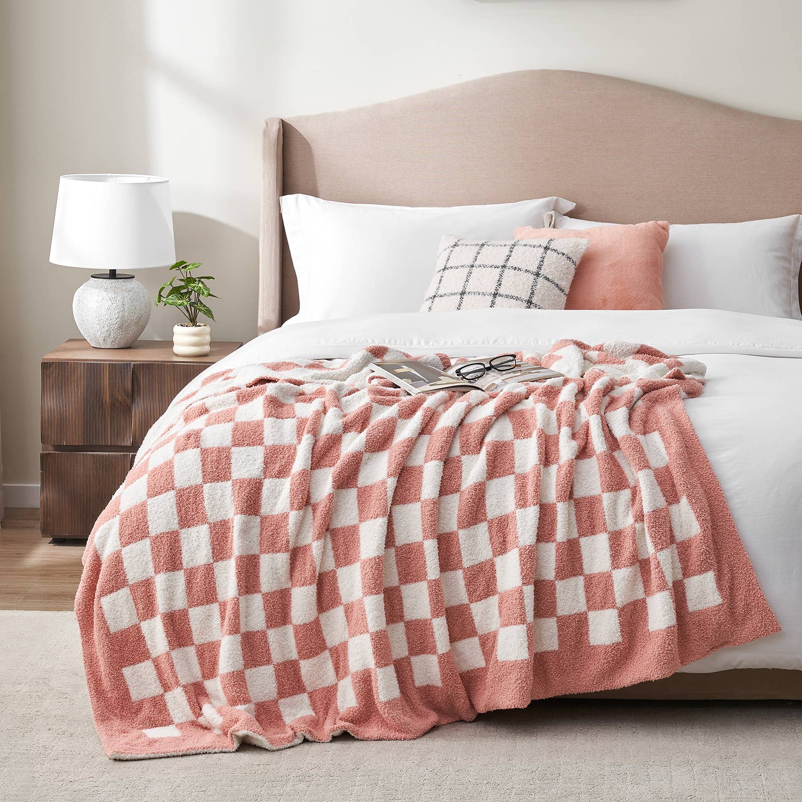 DreamValley - Wholesale Throw Blanket - SS Reversible Knitted Checkered Throw Blanket Throw, 60“x80"9