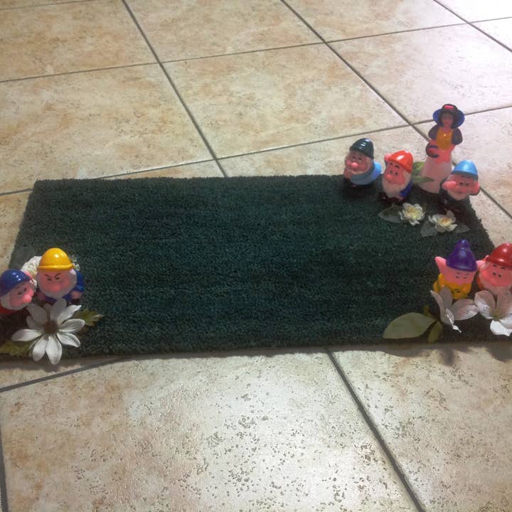 La Favola Incantata® - Marchio Artigiano - Wholesale Door Mat - Snow White and the 7 Dwarfs Doormat