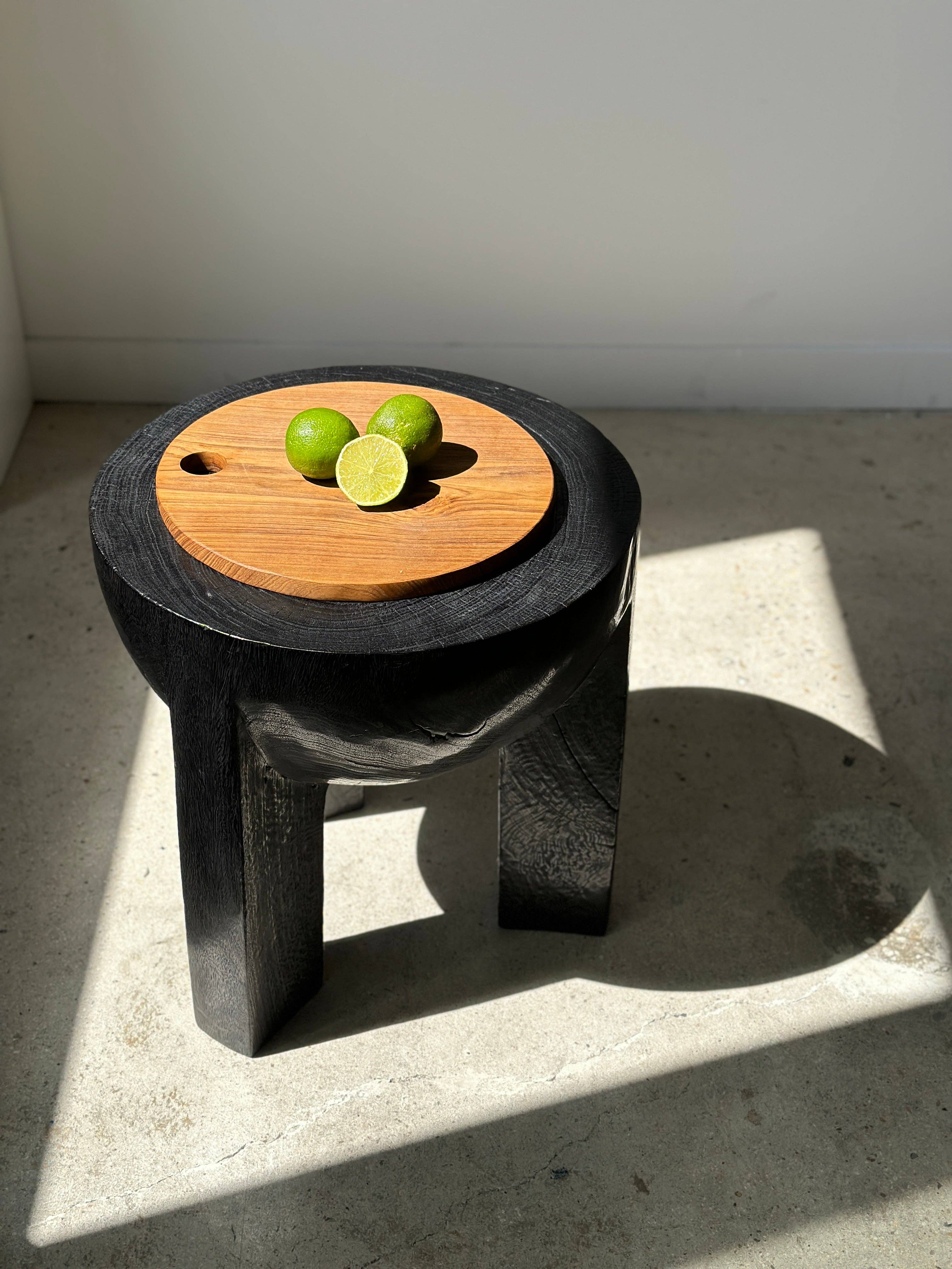 Office Objets – wholesale Skärbräda – Rund skärbräda i urholkad teak D:3090