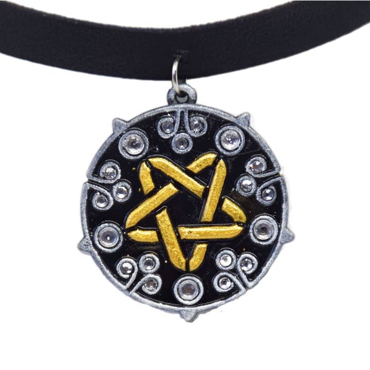 Yennefer cosplay halskæde med rhinestones for engroshandel hos Yumiland