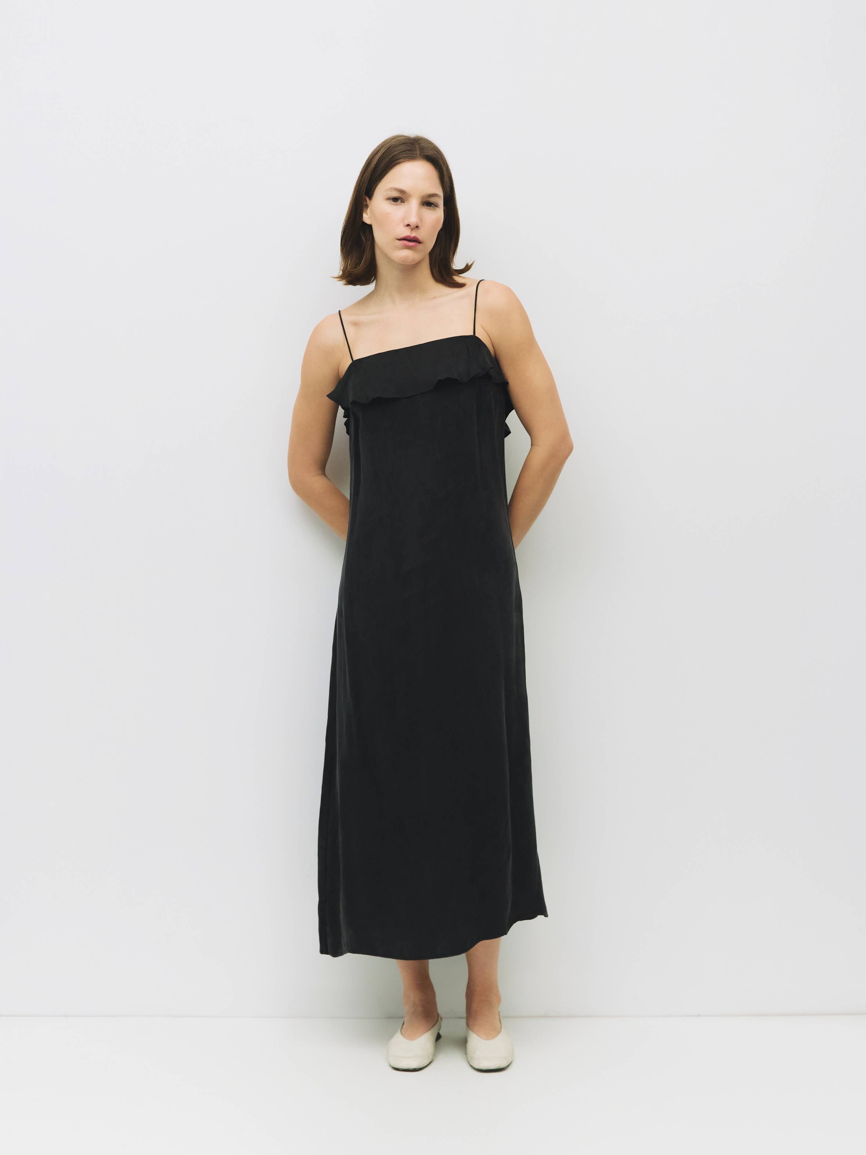 MOD REF - Venta al por mayor Vestido - Mujer - El Vestido Zaire | Vestido Maxi con Volantes de Modal0