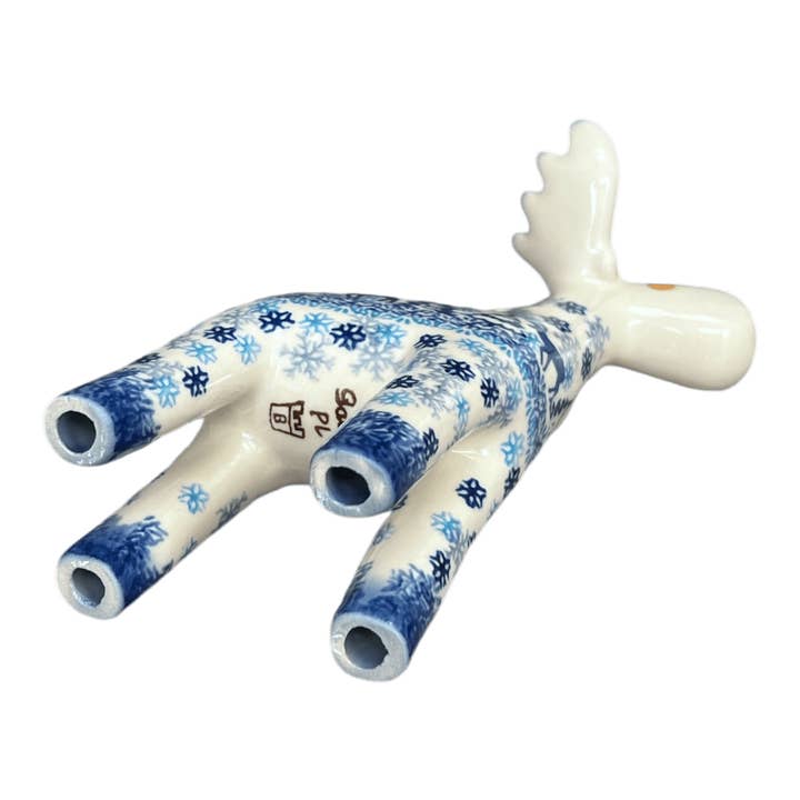 Polish Pottery Outlet - Wholesale Decorative Figurine - Figurine, Reindeer, 6.75" in "Snowy Night" by Galia | GZW31-PCH22