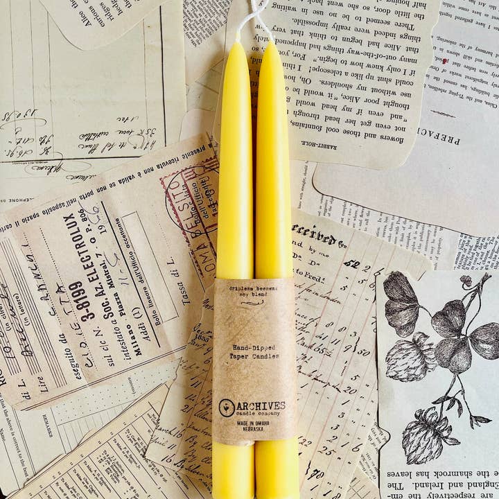 Hånddyppede koniske stearinlys for engroshandel hos Archives Candle Company