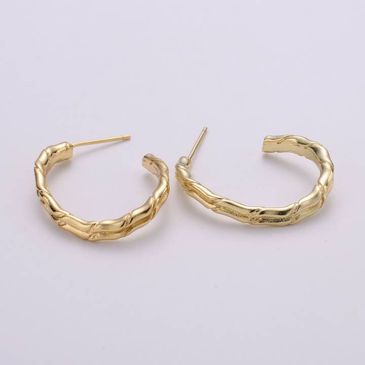 Gouden Rustieke Huggie Hoepeloorbellen, Chunky Oorbellen Hoepels, Eenvoudige Minimalistische Hoepeloorbellen Q-174 voor wholesale door Aim Eternal