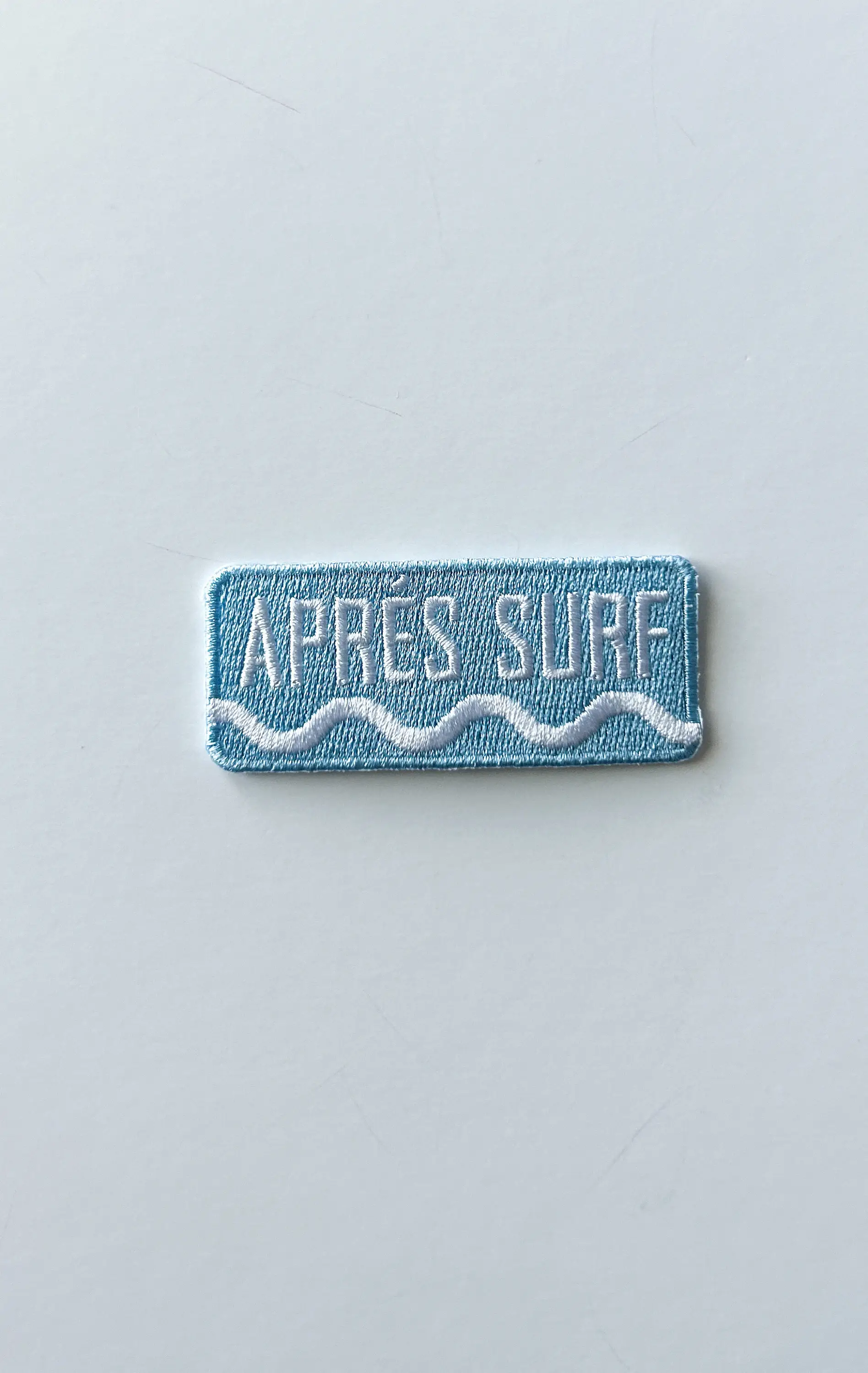 Field Trip Threads - Wholesale Patch - Apres Surf Embroidered Iron On Patch2