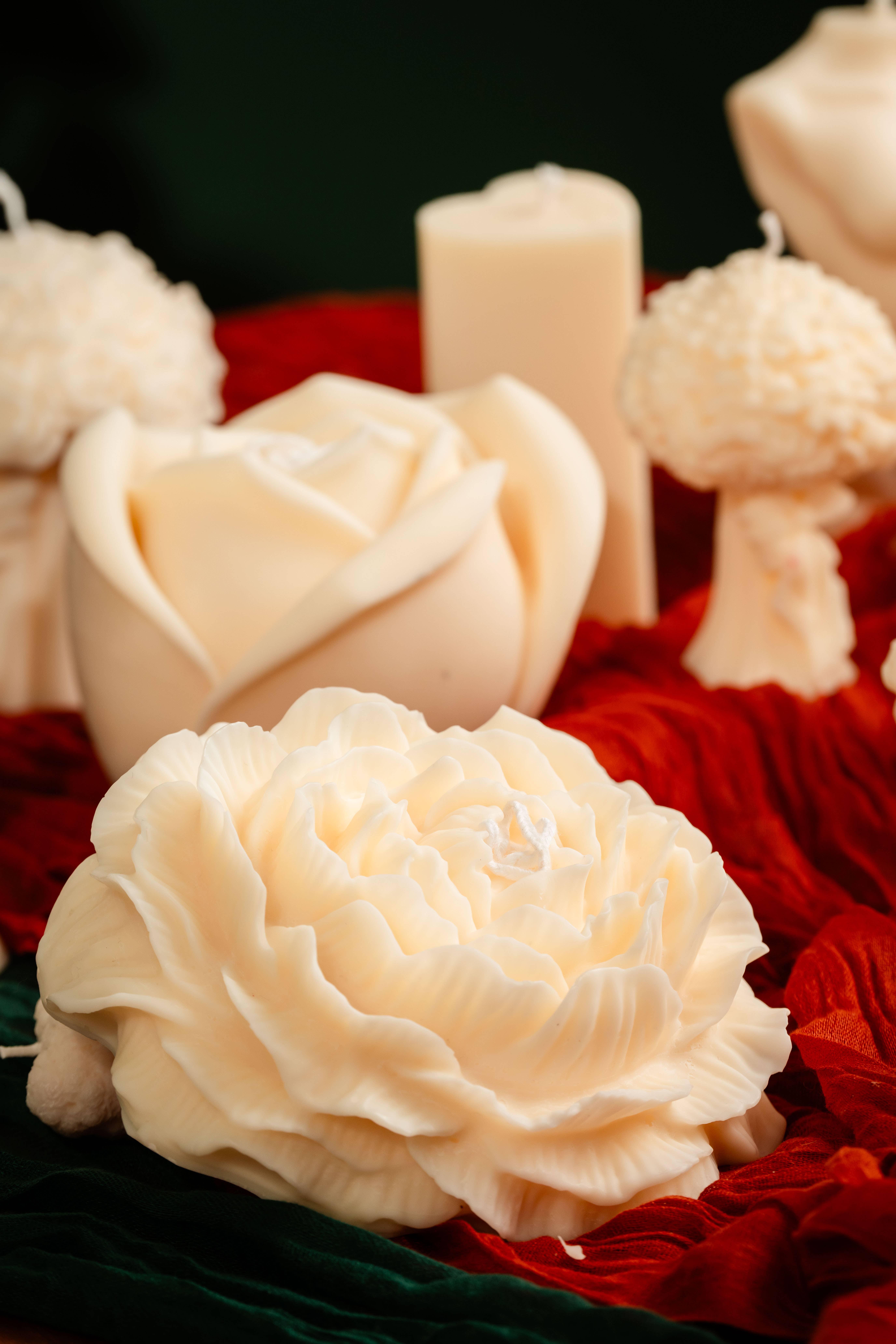 Allure CA - Wholesale Novelty Candle - Large Peony Blossom Candle – Bold & Elegant Decor4