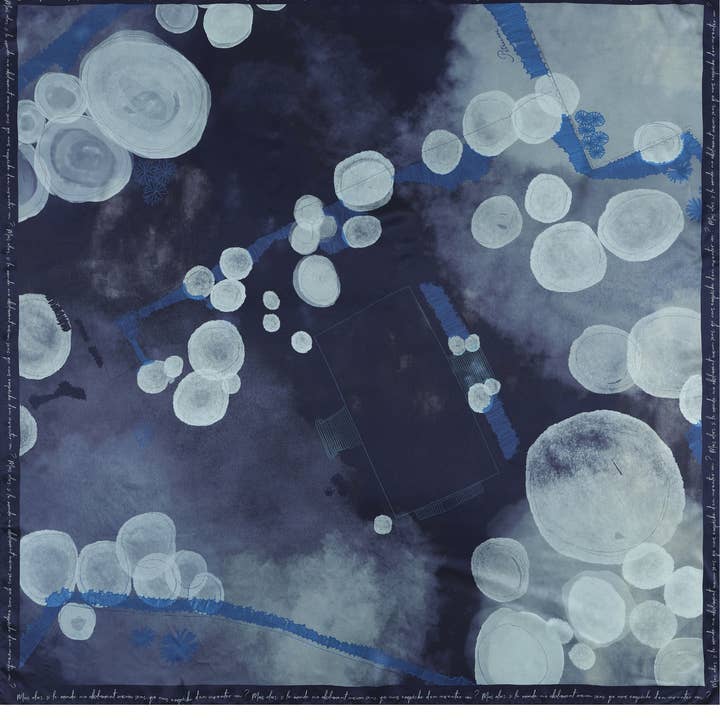 zijde vierkant 105 - alice nacht voor wholesale door Petrusse Paris