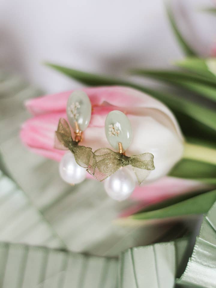 Charity - Green for wholesale by Chantelle Nicole Jewelry