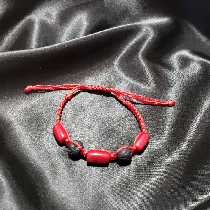 The Bijoux Collective – wholesale Beaded bracelet – Corals & Lava Stone Bracelet - B40