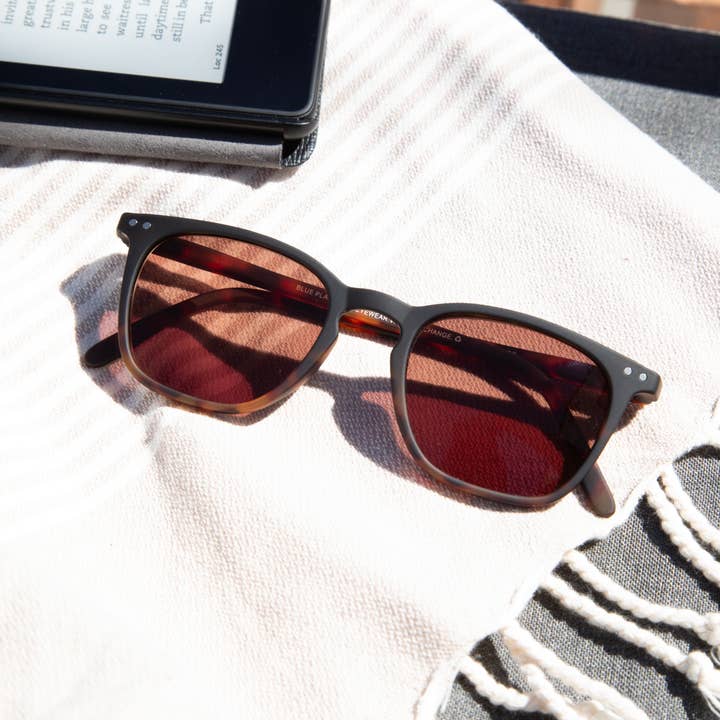 Blue Planet Eco-Eyewear - Wholesale Sunglasses - Unisex - BP20952 Harper Sun-Soft Onyx Amber Tort-Sun Tinted Readers 2