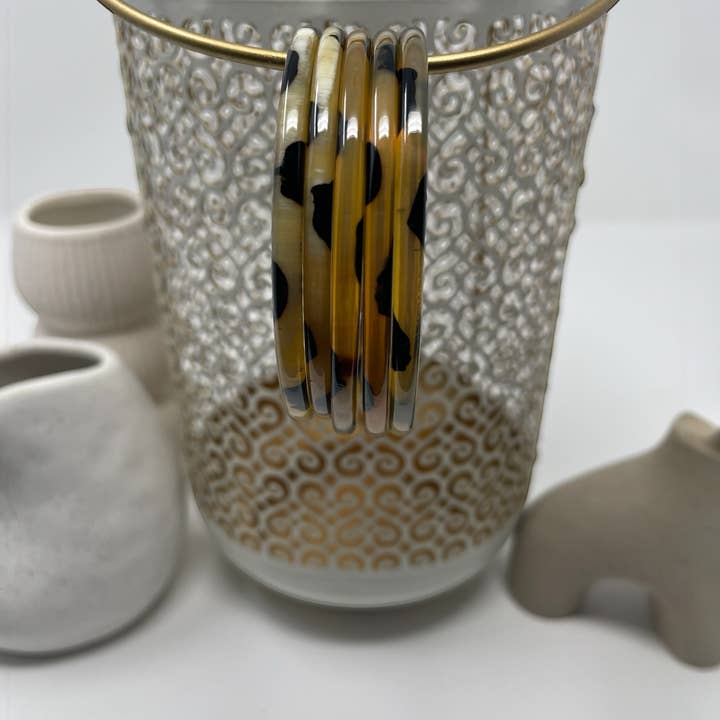 Maison Yvelise - Wholesale Bangle Bracelet - Thin Leopard Bangle in Buffalo Horn – Maison Yvelise2