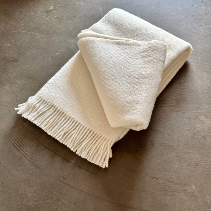 Rune-Jakobsen Design – Engroshandel Tæppe – Laesoe 100% Wool Plaid® - Hvidt tæppe