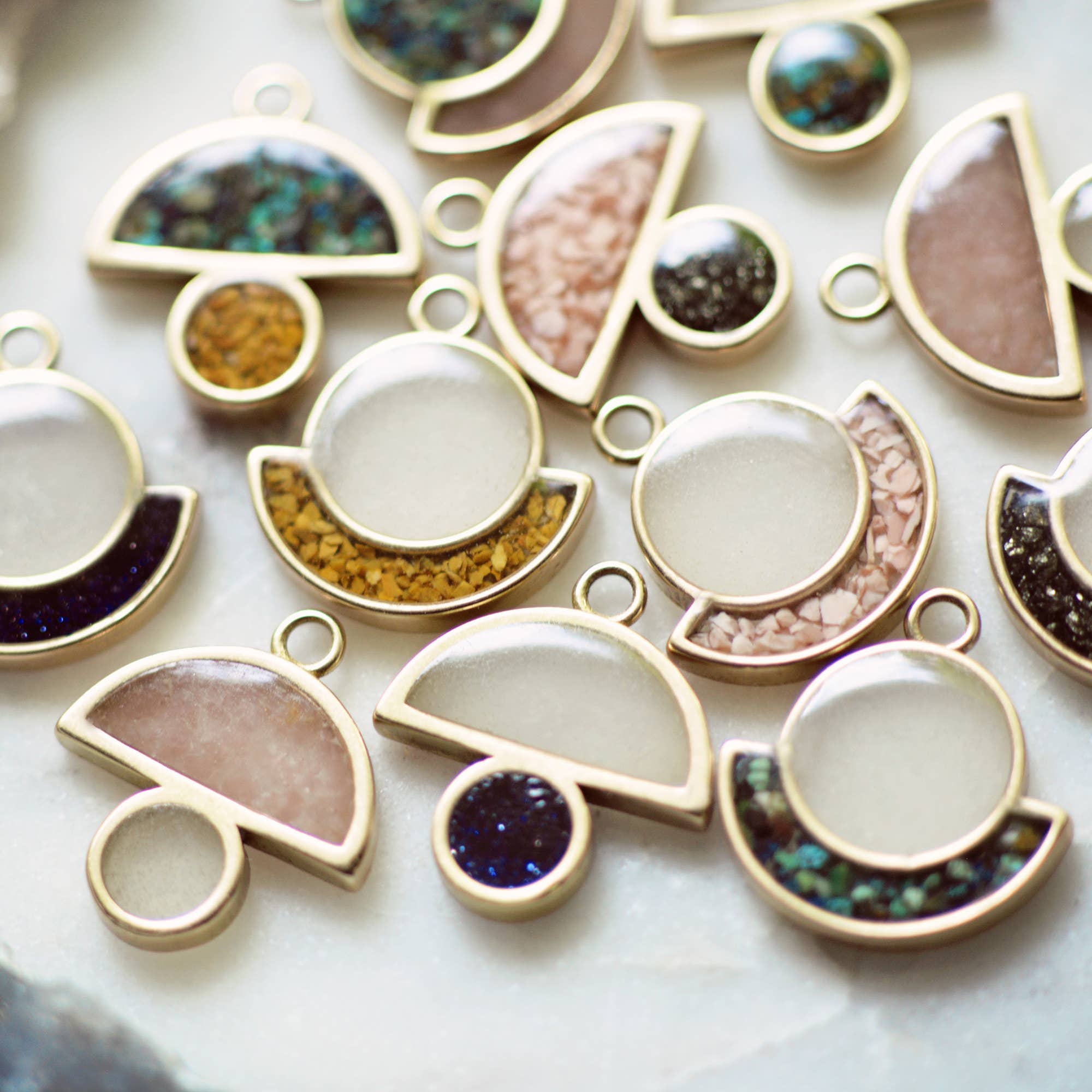 Cameoko - Wholesale Pendant/Charm Necklace - The Mini Moonrise Necklace2