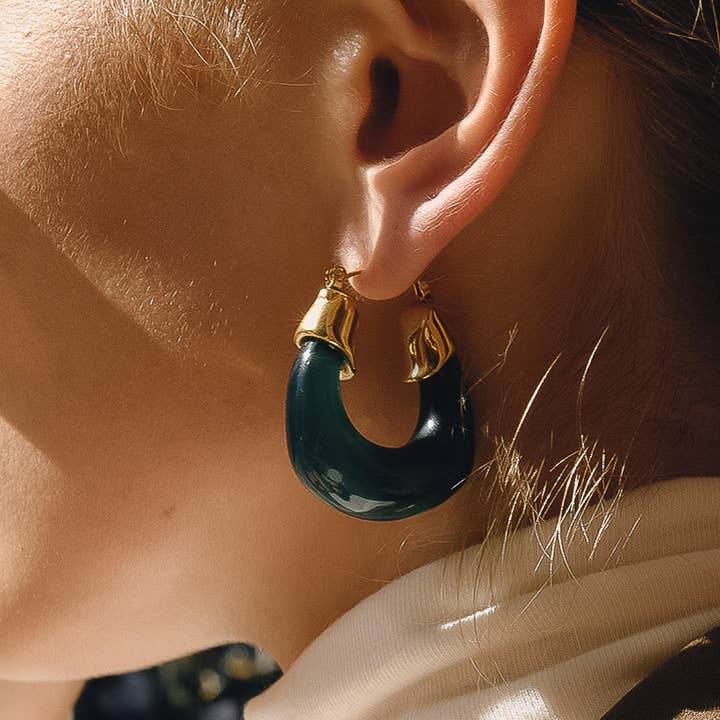 Flânerie by MAIQ - Wholesale Hoop Earrings - Arlowe 18K Gold Non-Tarnish Resin Hoop Earrings3