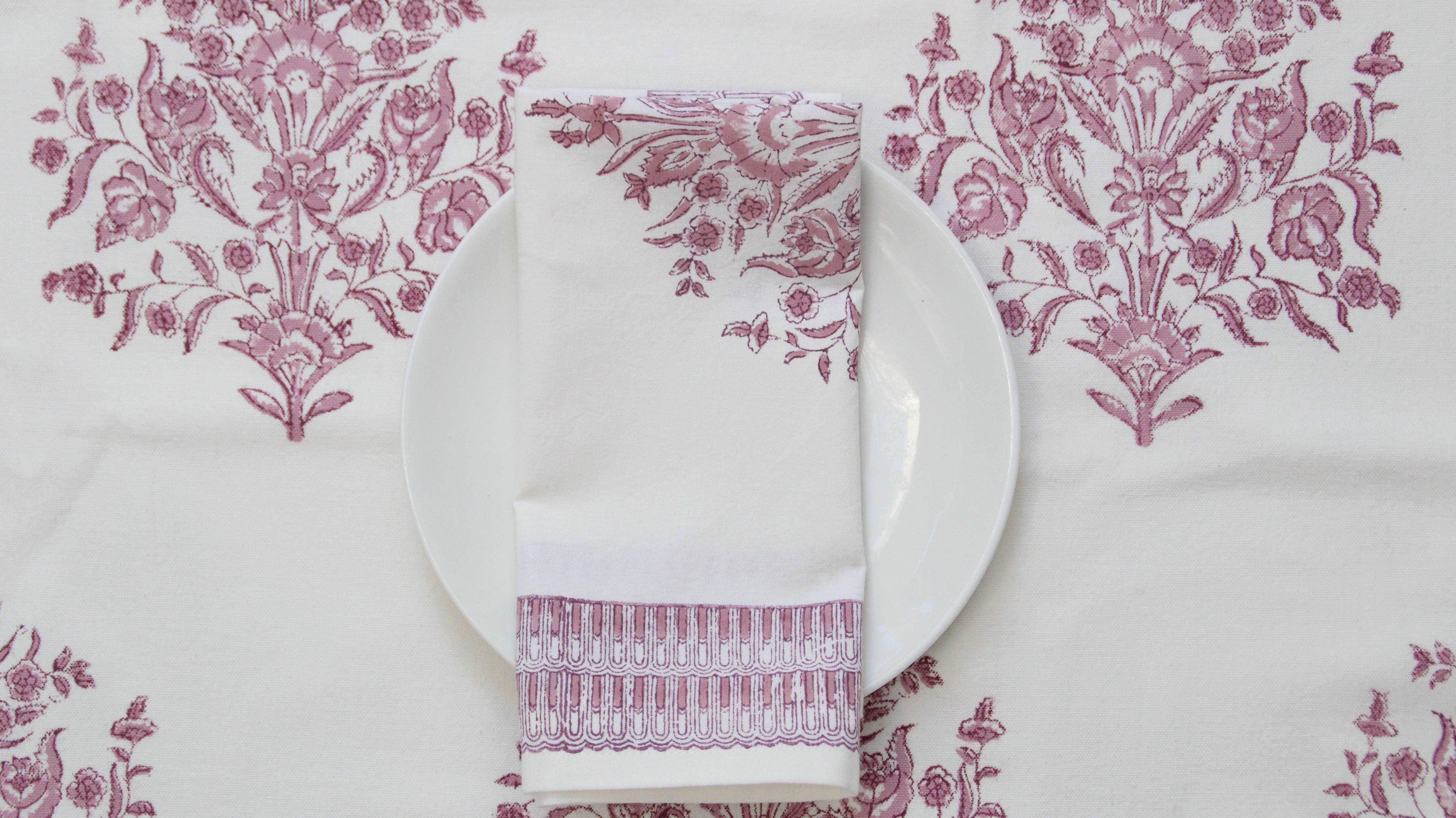 Rozablue – wholesale Tablecloth – Handblockprinted Varmala roza Tablecloth 160 x 3405