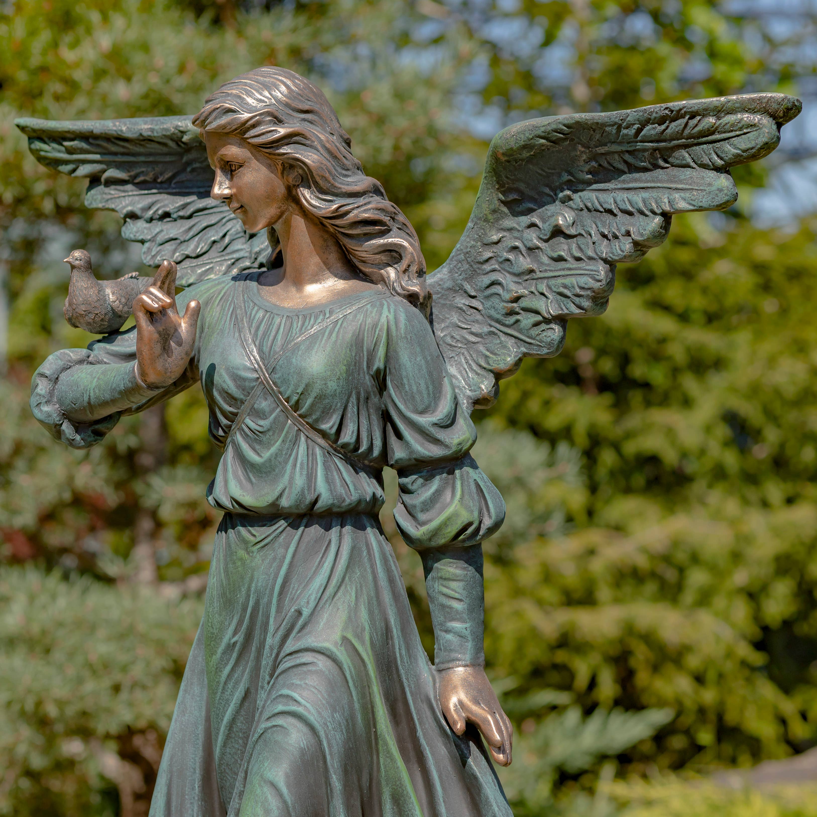 Zaer Ltd. International - Vente Bibelots/décorations d'extérieur - Statue d'ange de 46 pouces de haut avec robe gonflée et oiseau « Maria »3