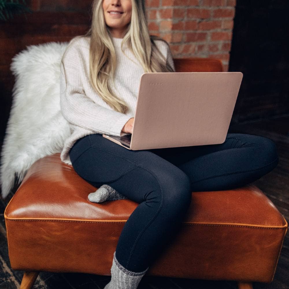 Andar - Wholesale Laptop/Tablet Case - Unisex - The Helm Full Grain Leather MacBook Case2