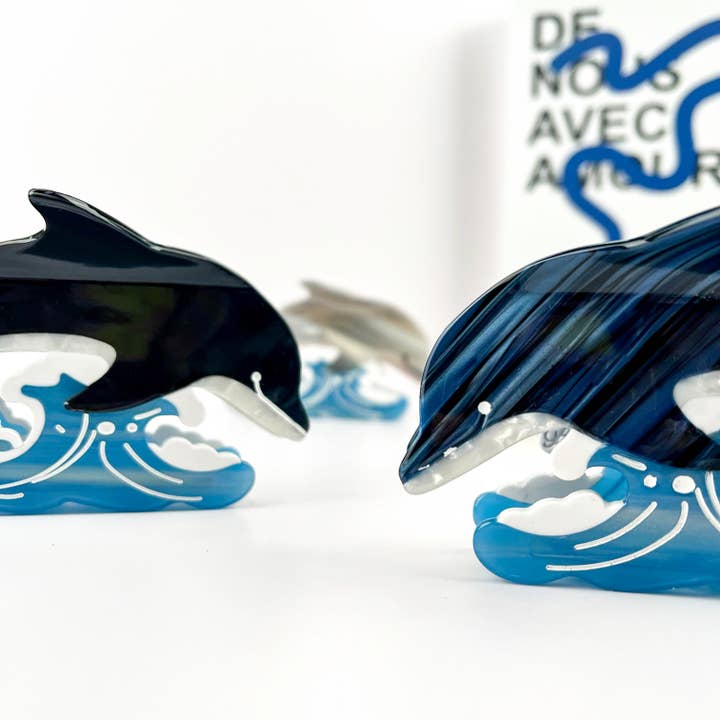 TheDivaSoap - Wholesale Hair Clip - Women's - Joyful Playful Jumping Dolphin & Waves Hair Claw Clip