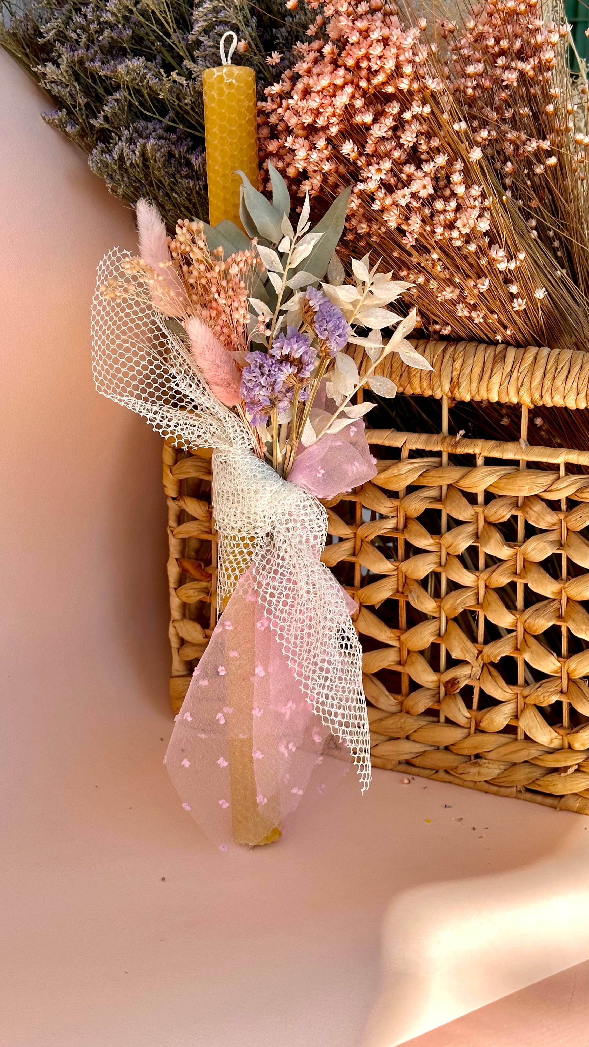 Nema Concept – Vela/castiçal cónico por atacado – Velas de cera de abelha para Páscoa com flores secas18