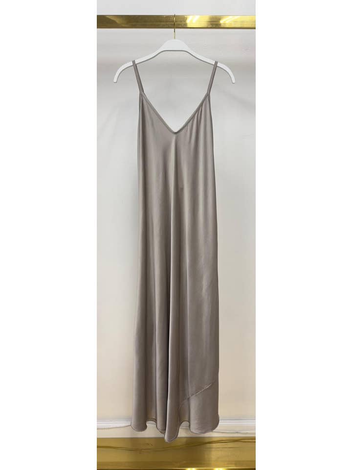 MILIO MILANO - Wholesale Dress - Women's - SOLID VISCOSE SLIP DRESS (21.1956/224021-SOLID)18