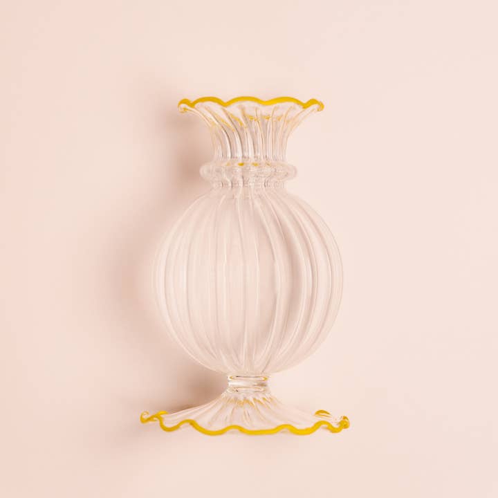 Style Your Spaces - Wholesale Vase - Ruffled Bud Vase3