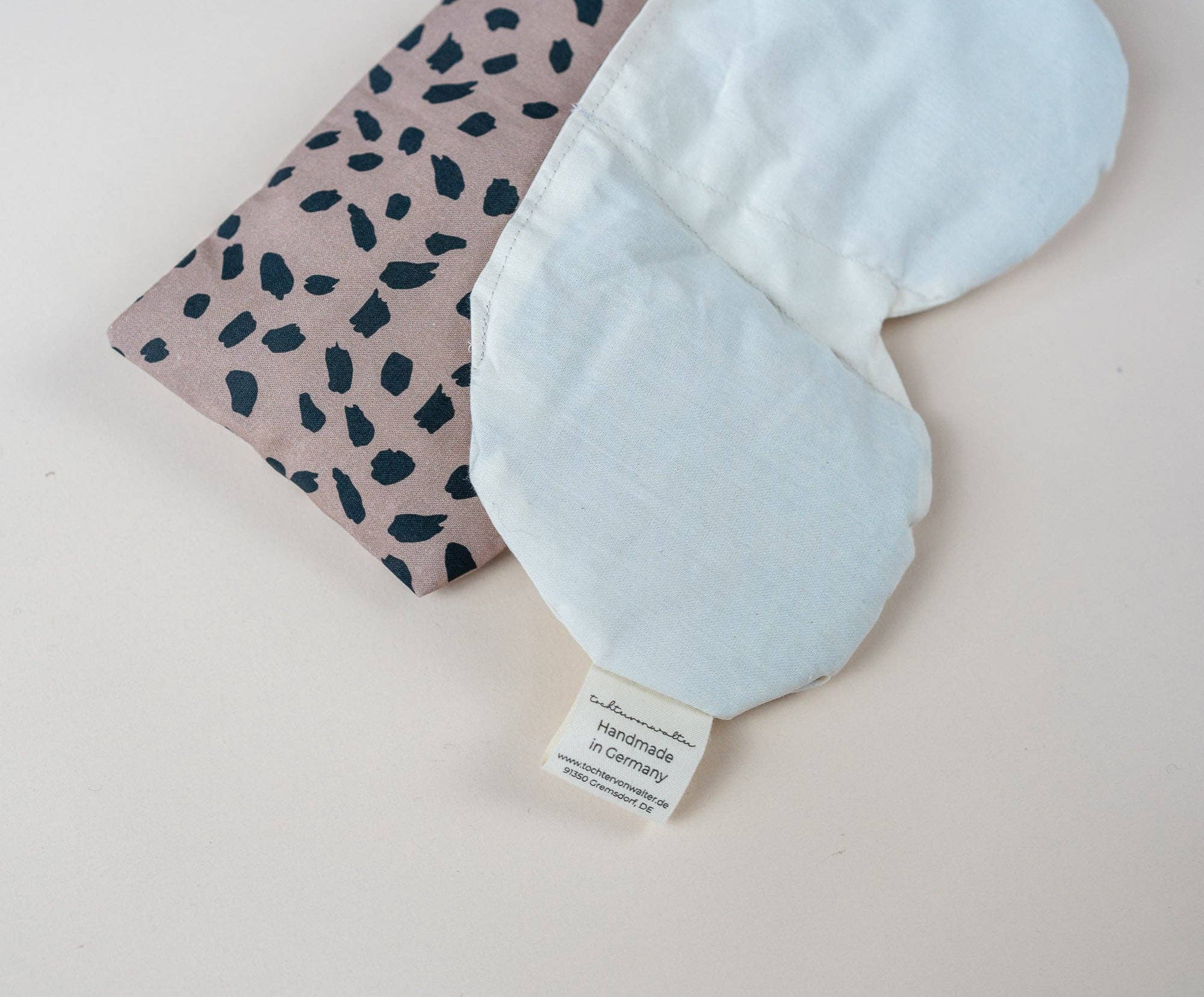 Tochter von Walter - Wholesale Sleep/Eye Mask - Eye pillow with organic spelt & organic lavender dots coffee3
