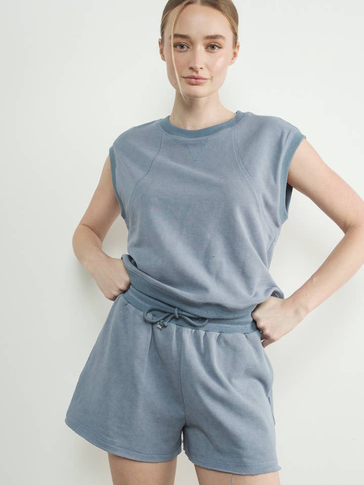 MAS3250 GEWASSEN TERRY MOUWLOOS TOP EN SHORTS voor wholesale door Aaron & Amber