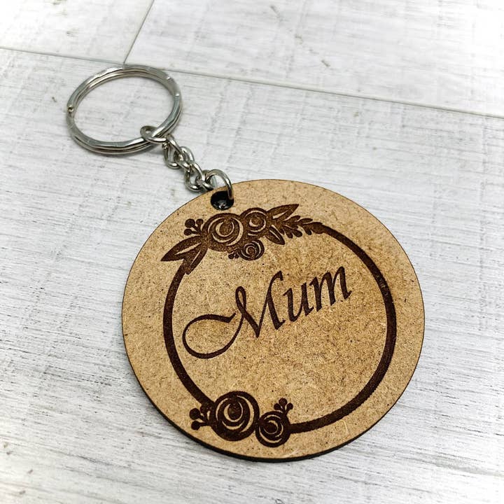 Llavero para mamá grabado en MDF con flores para venta al por mayor de Nogard creations