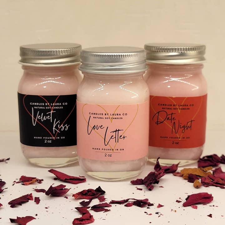 Bougies en pot Mason Mini Soy de 2 oz pour la Saint-Valentin pour la vente par Candles By Laura