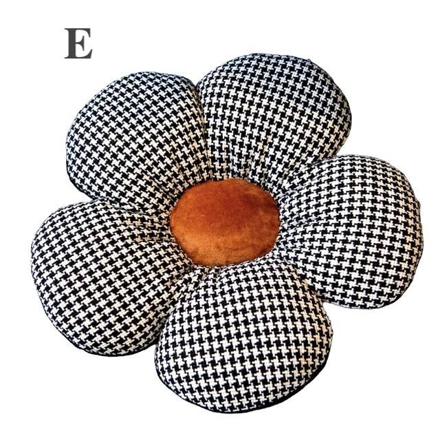 ToyalFriends - All Import Duties Covered! – wholesale Stolskudde – Fylld Houndstooth blomkudde (45cm)4