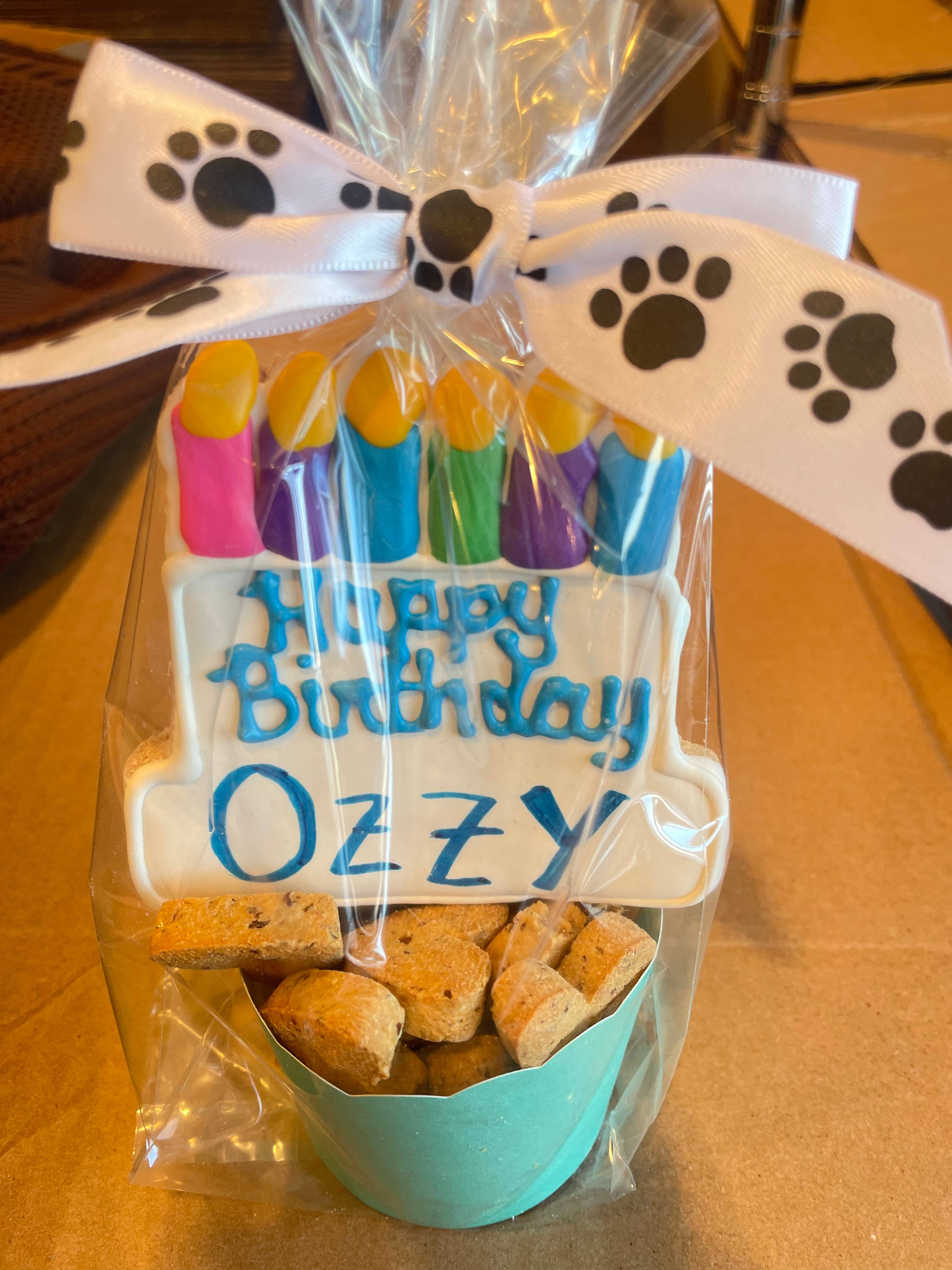 Lucky Biscuit Pet Bakery - Wholesale Pet Treats - Dog - Customizable Cake Cookie Plaque 1