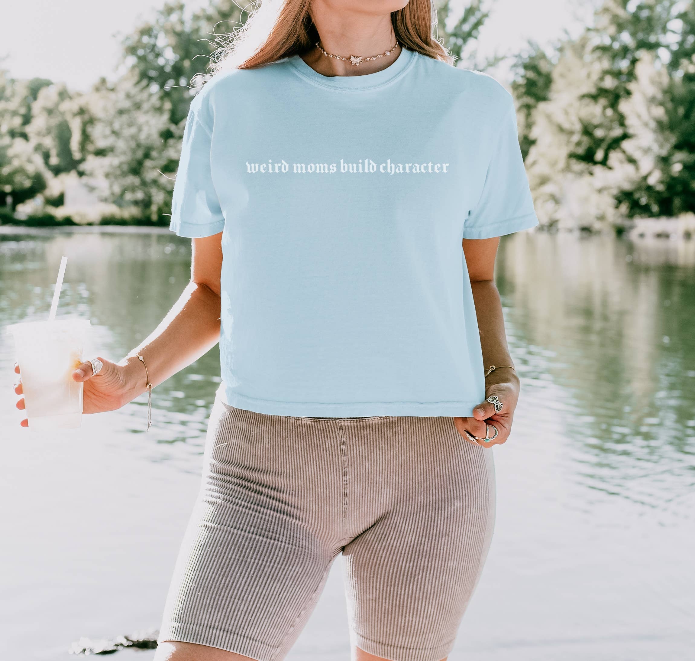 LOLA MAGNOLIA - Vendita all'ingrosso Maglietta serigrafata - Donna - MAGLIETTA SQUADRATA MAMME STRANE5