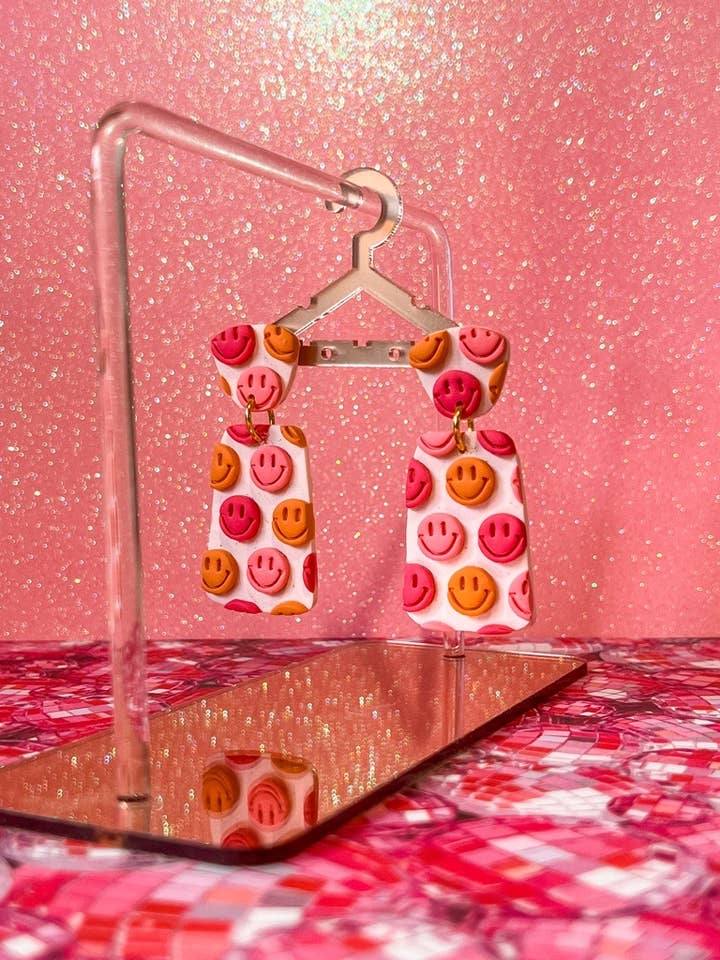 Colgantes Multi Happy Face para venta al por mayor de Mark Alexander Clay Co