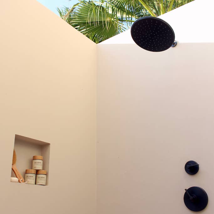 BARRE DORSALE POUR SPA KIKI KREME, 1 GALLON pour la vente par KIKI KREME