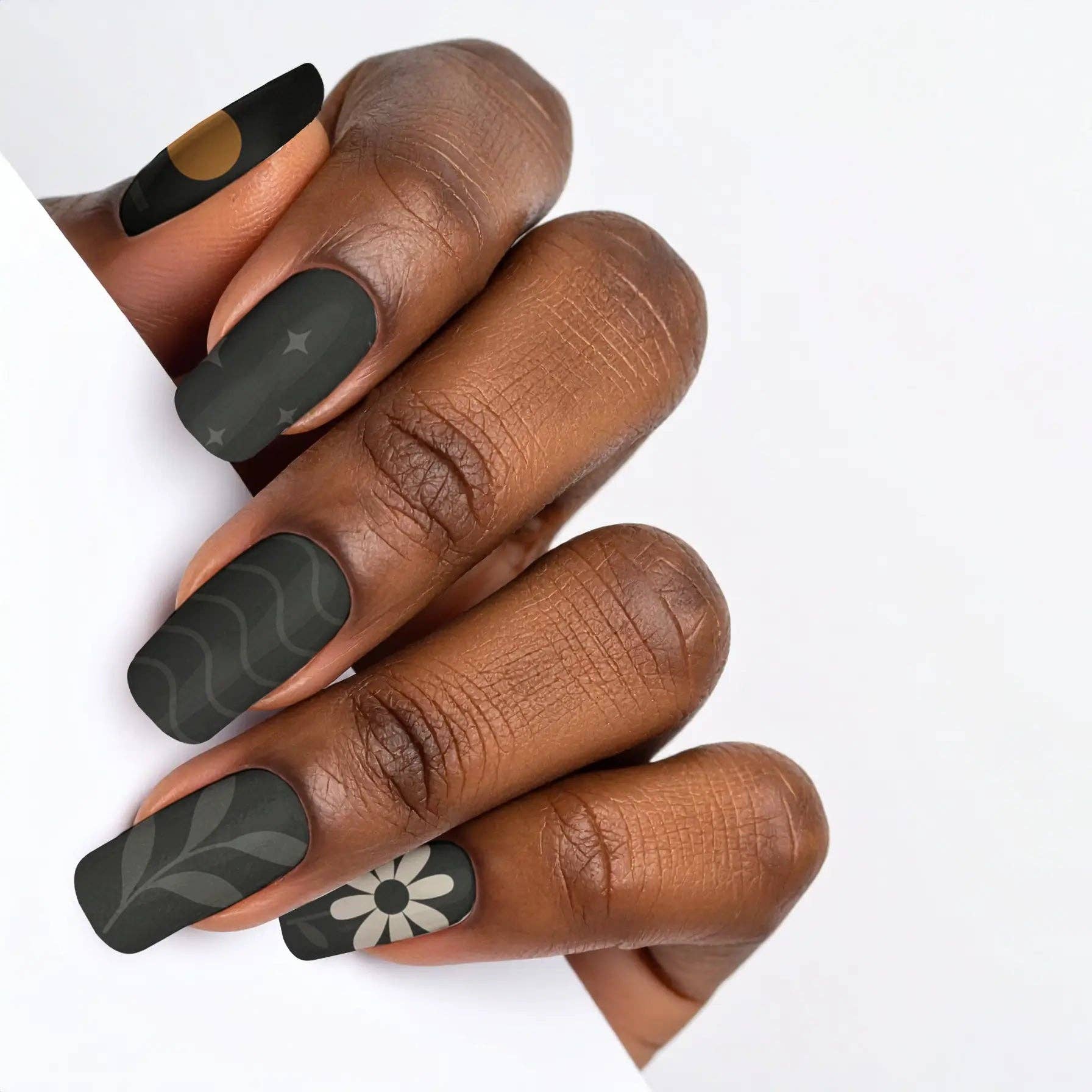 FYNE BODY - Wholesale Press-on/fake nails - Midnight Sunbeam Black Summer Press-On Nails94