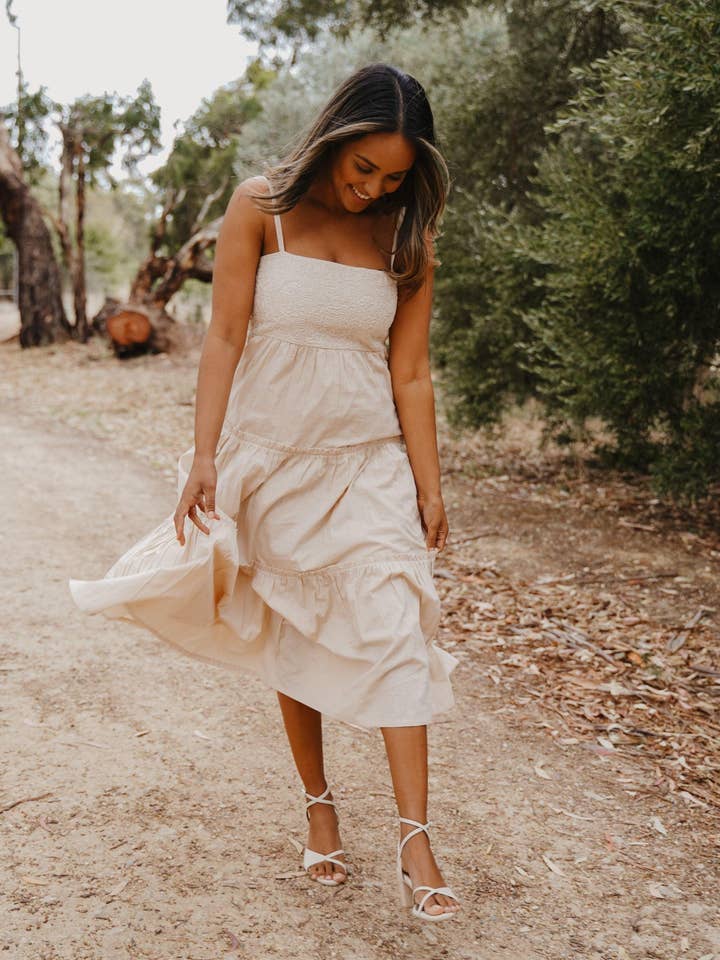 Kaasida | Women Fashion Boutique - Wholesale Dress - Women's - Zaafira Tiered Midi Dress7