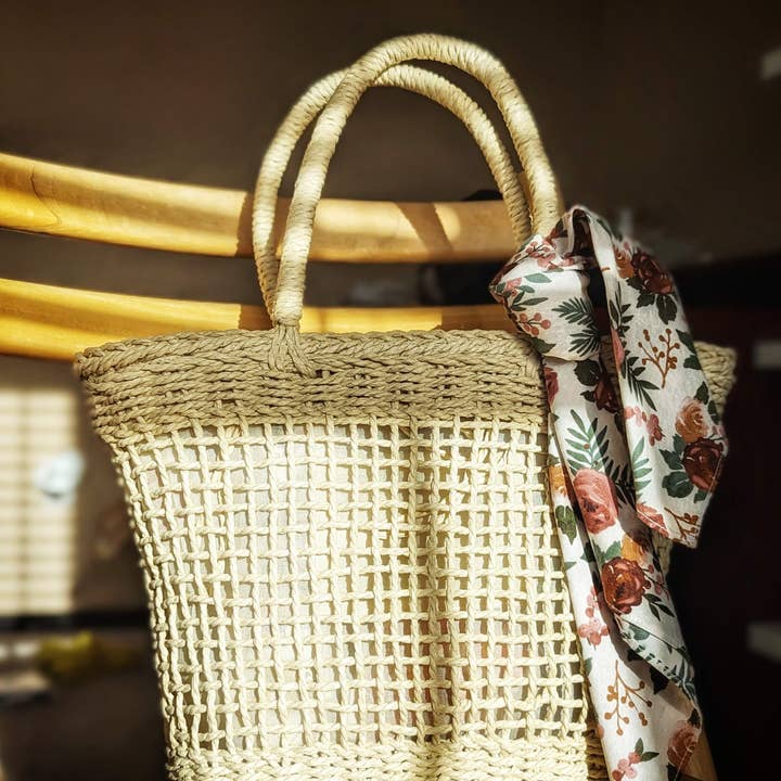 Seattle and Saigon - Wholesale Tote Bag - Women's - NATURAL WOVEN STRAW HANDBAG IN CREAMY WHITE5