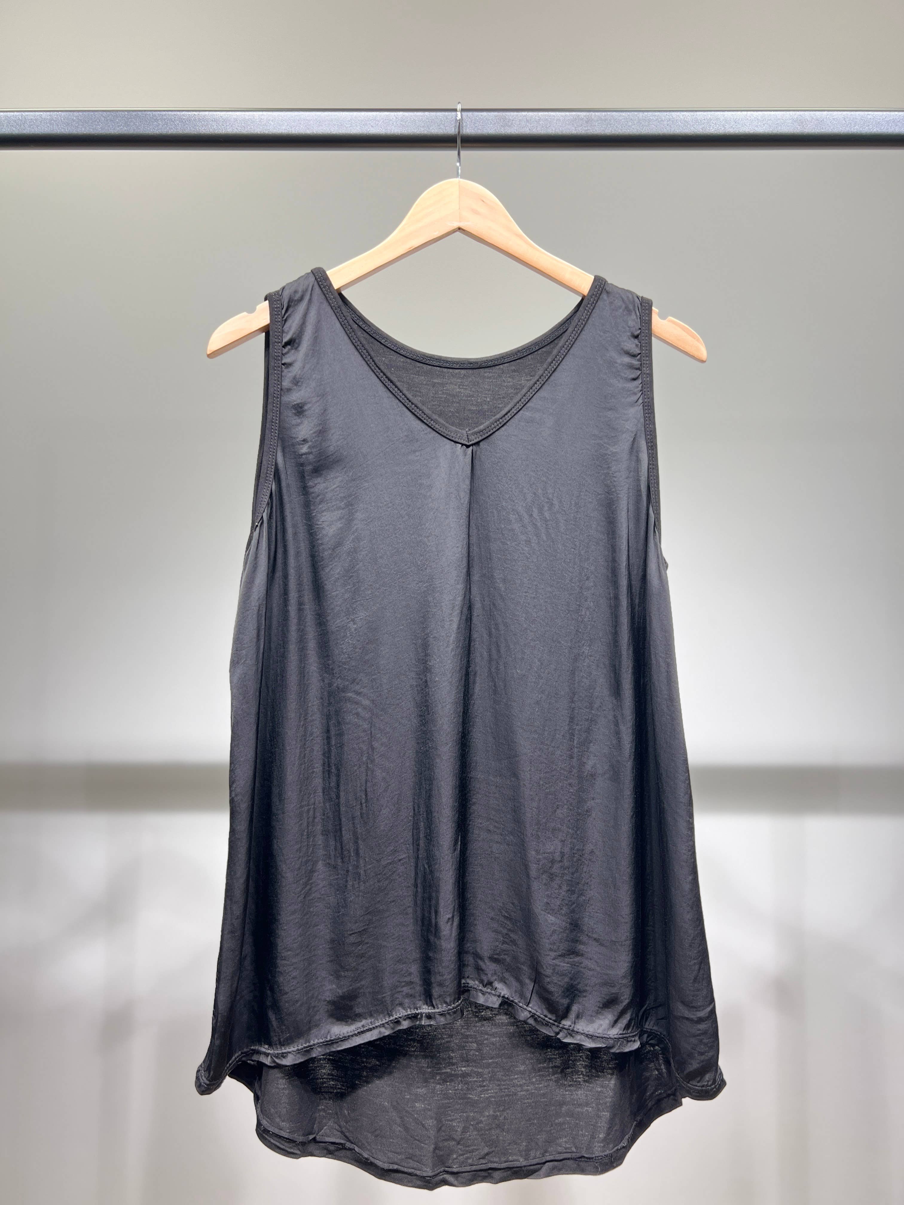 L'Emotion - Wholesale Tunic - Women's - Flared V-Neck Satin Tank Top 100% Viscose1