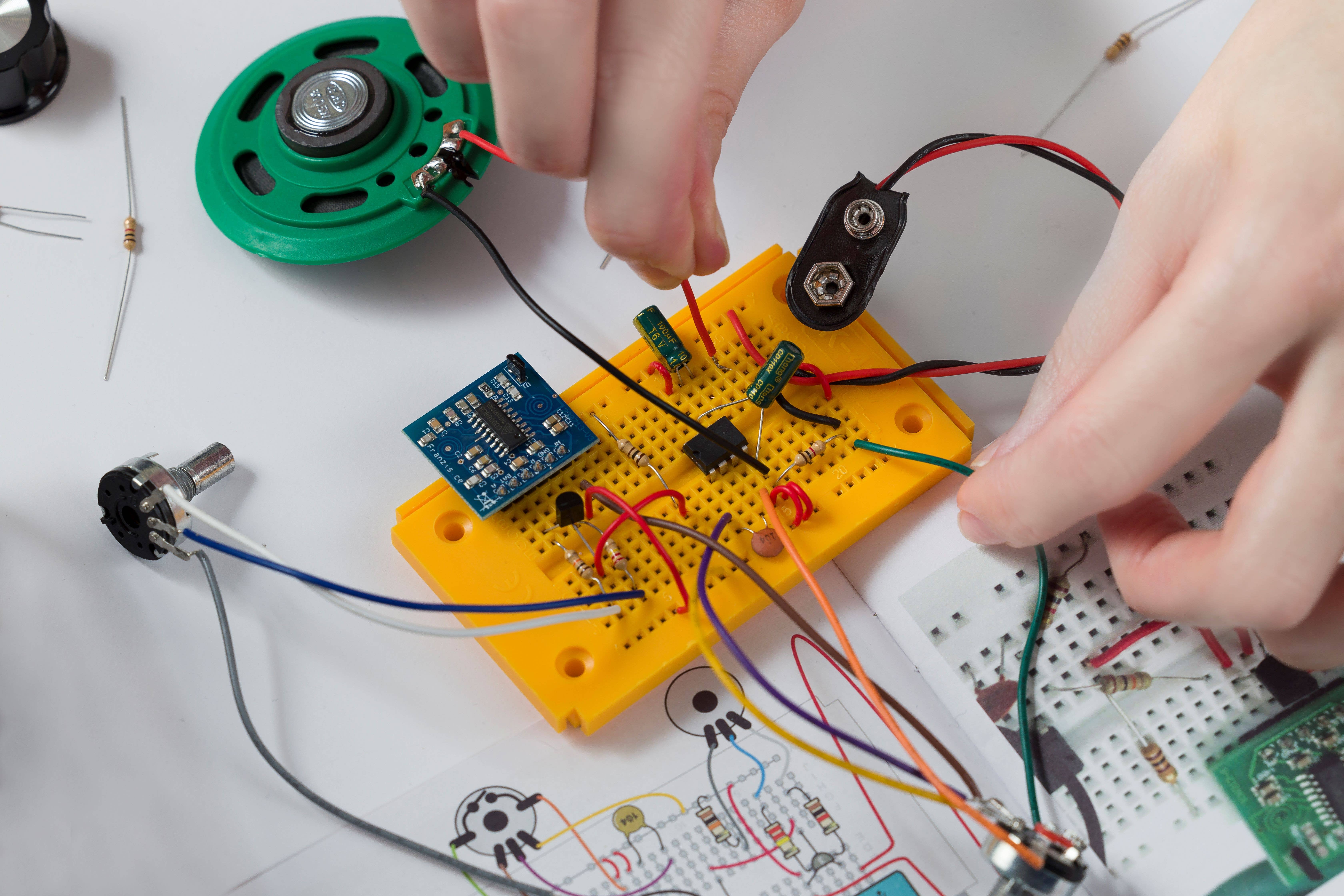 EIGHT Innovation – wholesale DIY-pysselkit – ÅTTA Innovation- Retroradiosats6