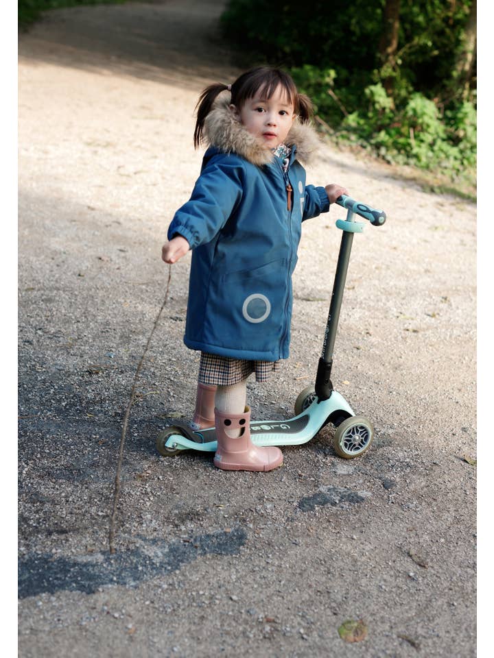 BOXBO - Wholesale Raincoat - Kids - Warm Waterproof & Snowproof Kids' Winter Coat (Blue)2