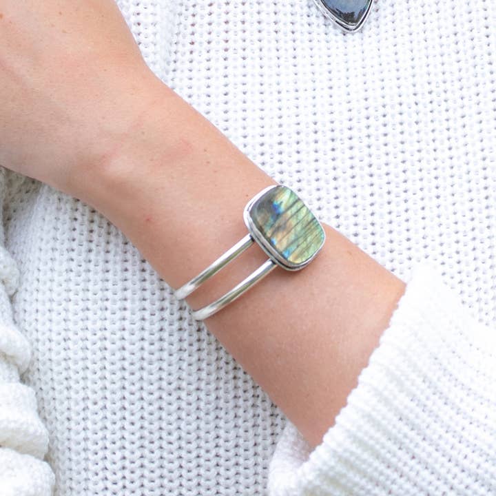 Anju Jewelry - Wholesale Cuff Bracelet - Kashi Semiprecious Stone Cuff Bracelet - Labradorite