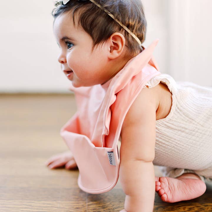 BIBTIQUE – Großhandel Lätzchen – Baby – Pink Blush Angel Lätzchen Mädchen Rüsche Wasserdicht Babylätzchen