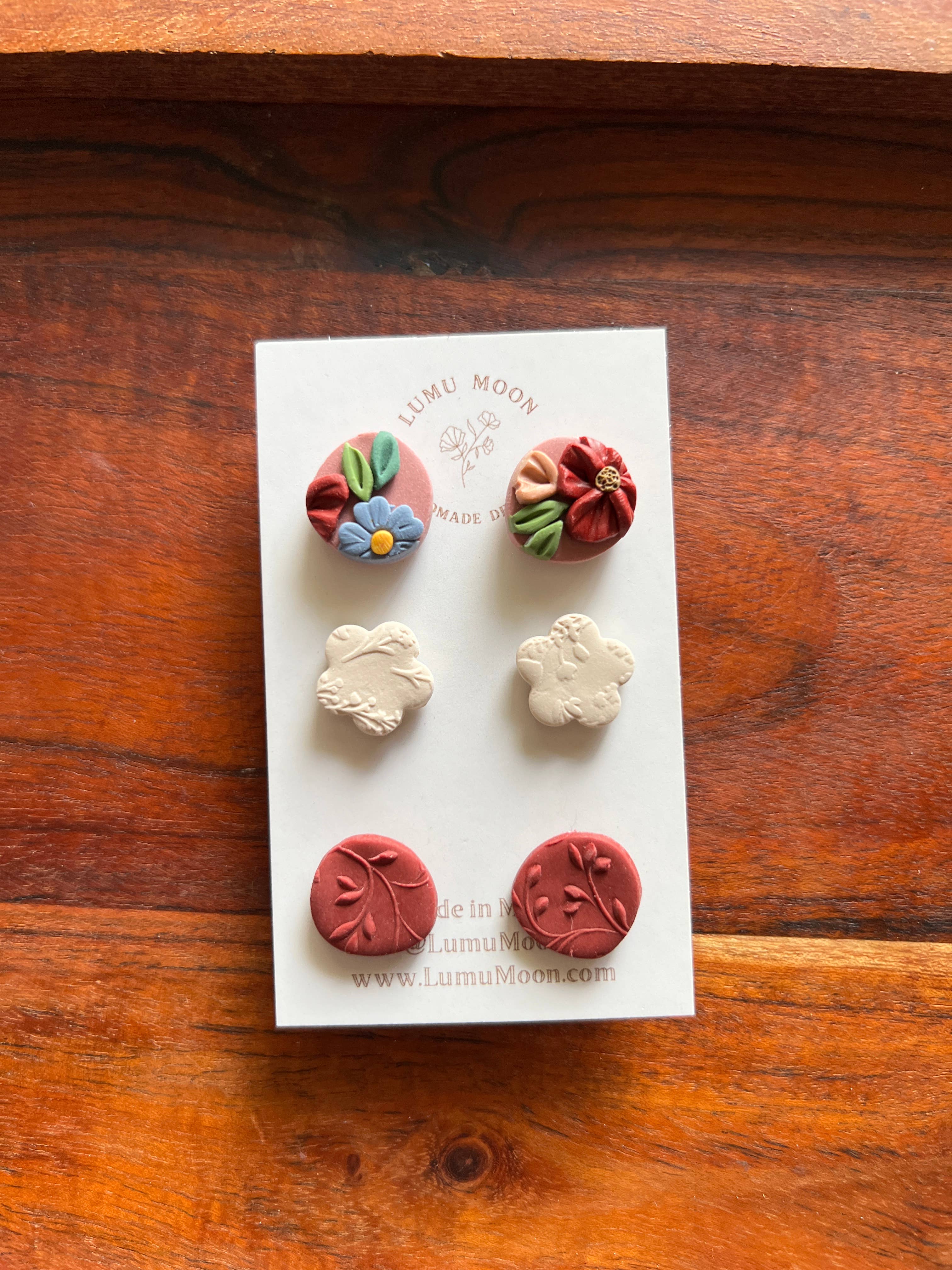 Lumu Moon Handmade Designs - Wholesale Jewelry Set - Red & Floral Stud Packs