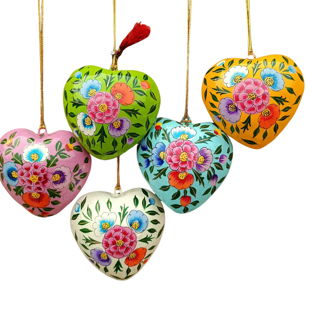 Dalit Goods Co – Großhandel Verzierung – Herzdekoration zum Aufhängen — 3″ | Grünes Blumenmuster1