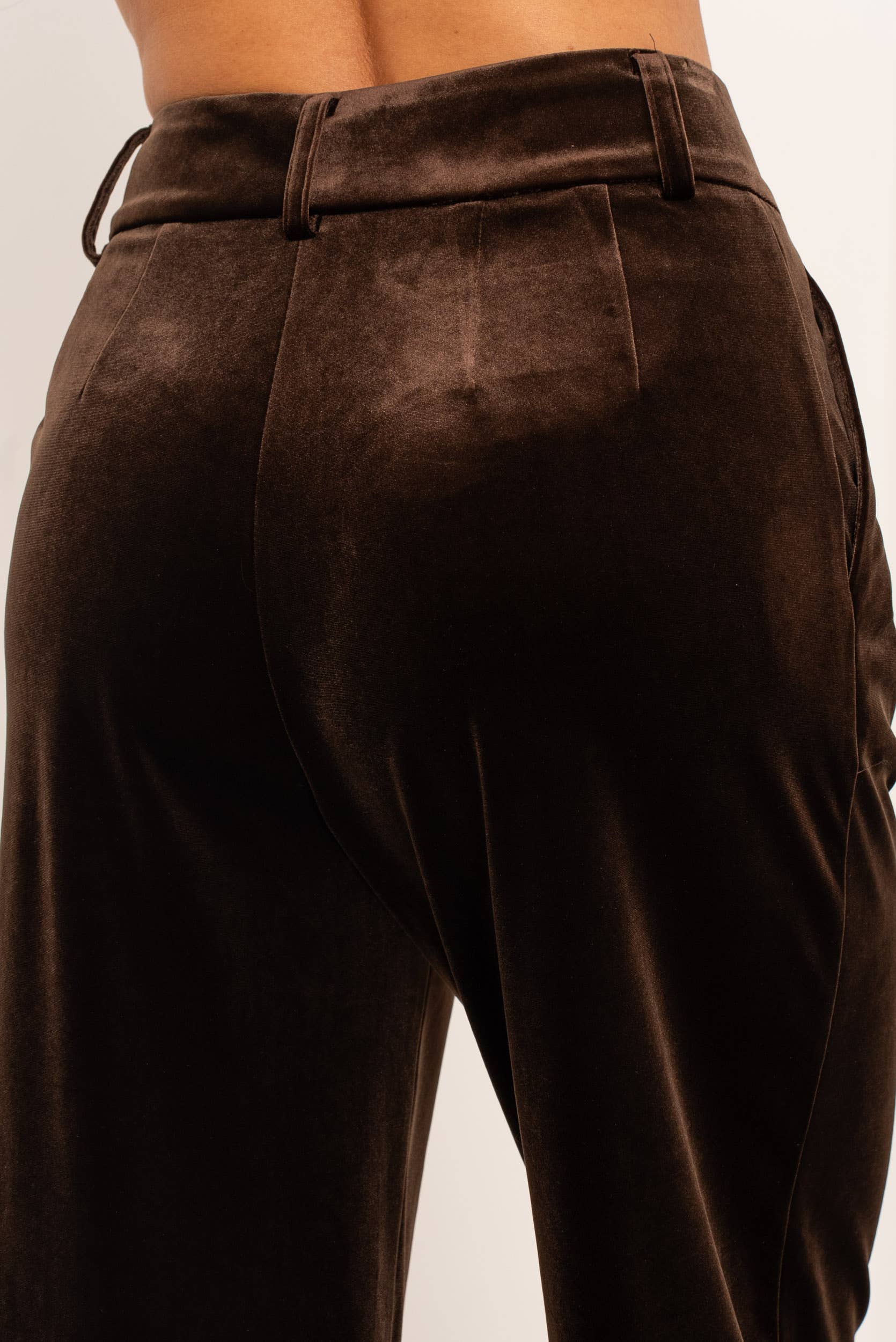 Attentif Paris - Wholesale Pants - Women's - Wide velvet and fluid pants with double button33